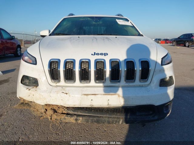 1C4PJMCB8HW625366 Jeep Cherokee Latitude 4x4