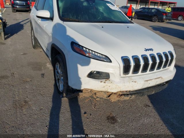 1C4PJMCB8HW625366 Jeep Cherokee Latitude 4x4