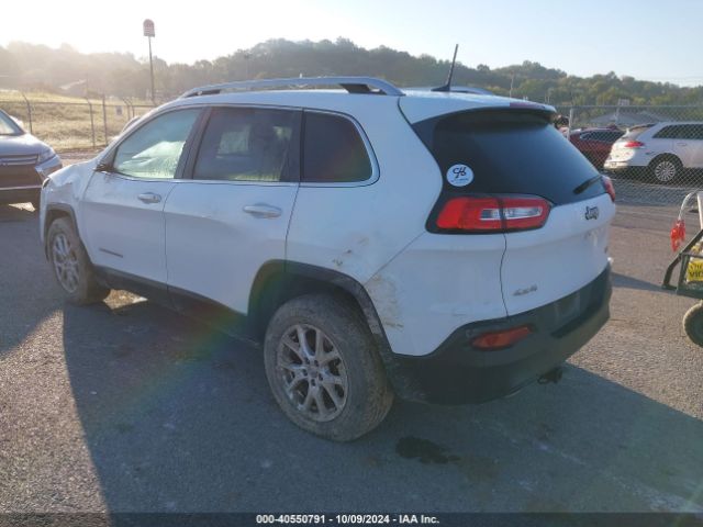 1C4PJMCB8HW625366 Jeep Cherokee Latitude 4x4