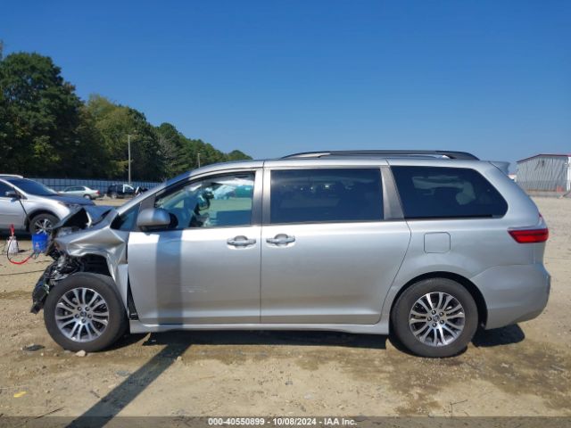 5TDYZ3DCXKS987964 Toyota Sienna Xle 8 Passenger