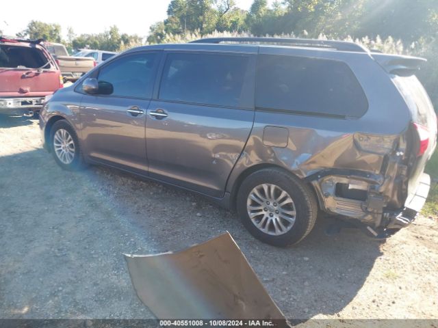 5TDYK3DCXFS551710 Toyota Sienna Xle 8 Passenger