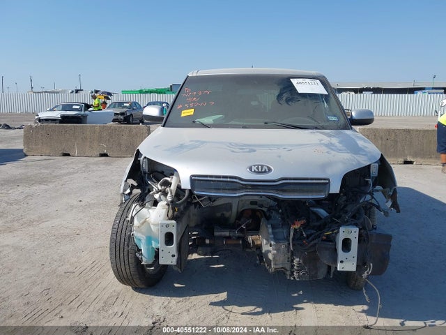 KIA SOUL + 2018 KNDJP3A5XJ7582497 Image 12