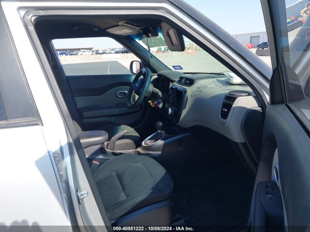 KIA SOUL + 2018 KNDJP3A5XJ7582497 Image 5