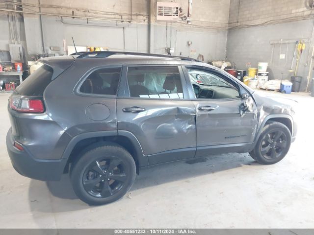 1C4PJMLB6KD490018 Jeep Cherokee Altitude 4x4