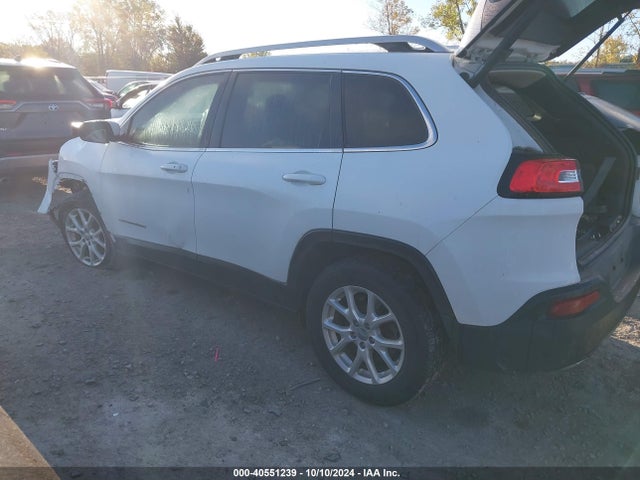1C4PJMCS7HW530202 Jeep Cherokee Latitude 4x4