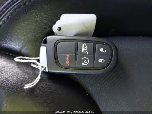 1C4PJMLB8KD322400 Jeep Cherokee Altitude 4x4