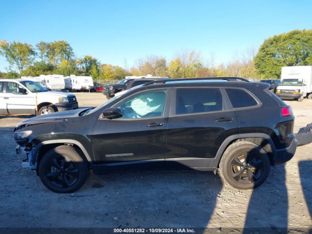 1C4PJMLB8KD322400 Jeep Cherokee Altitude 4x4