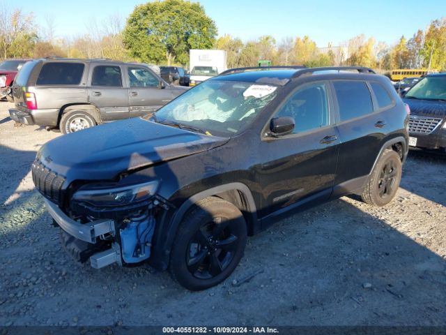1C4PJMLB8KD322400 Jeep Cherokee Altitude 4x4