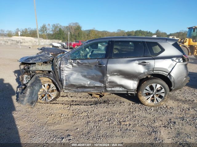 5N1AT3BB2MC765514 Nissan Rogue Sv Intelligent Awd