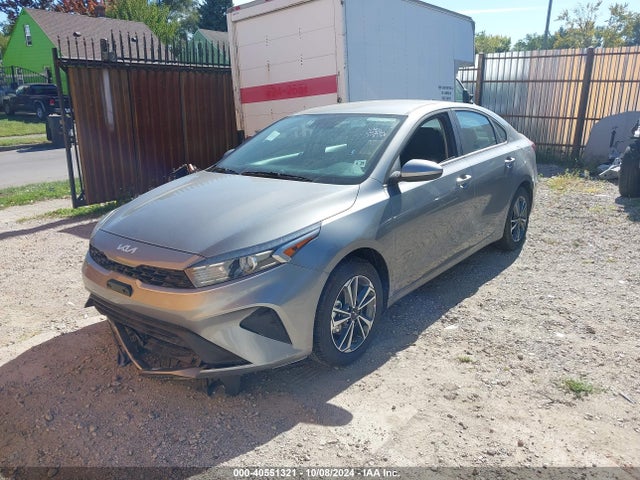 KIA Forte Lxs 2024 3KPF24AD0RE761452 Image 2