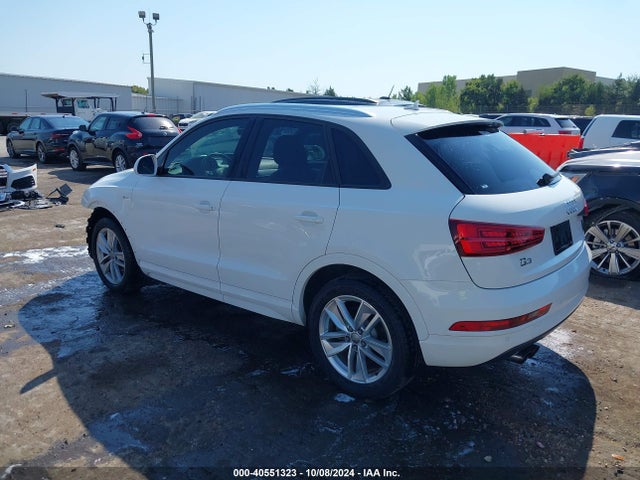 WA1BCCFS9JR012505 Audi Q3 2.0t Premium/2.0t Sport Premium