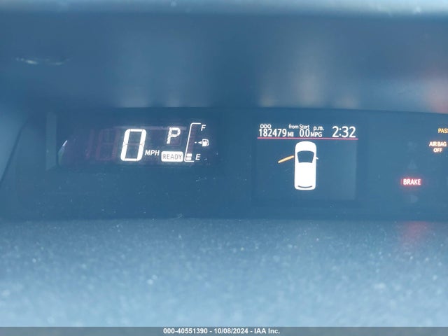 JTDKDTB31F1584899 Toyota Prius C Two
