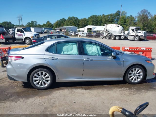4T1B11HK2KU698104 Toyota CAMRY LE
