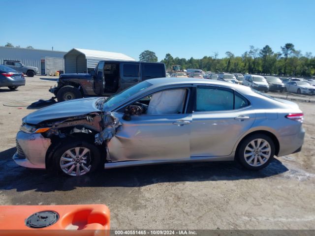 4T1B11HK2KU698104 Toyota CAMRY LE