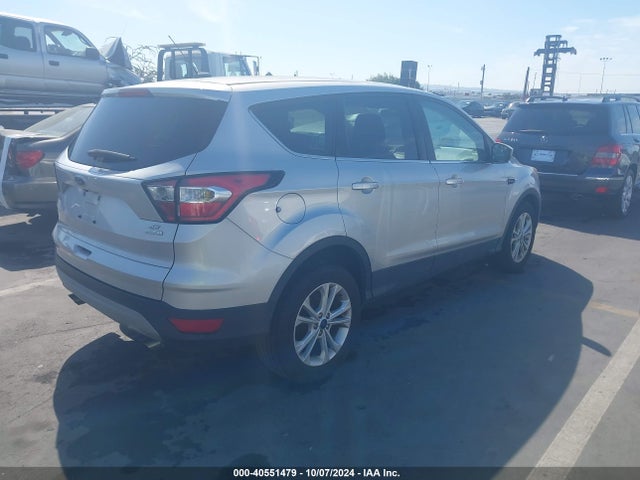 Ford ESCAPE SE 2017 1FMCU0GD9HUE39823 Image 4