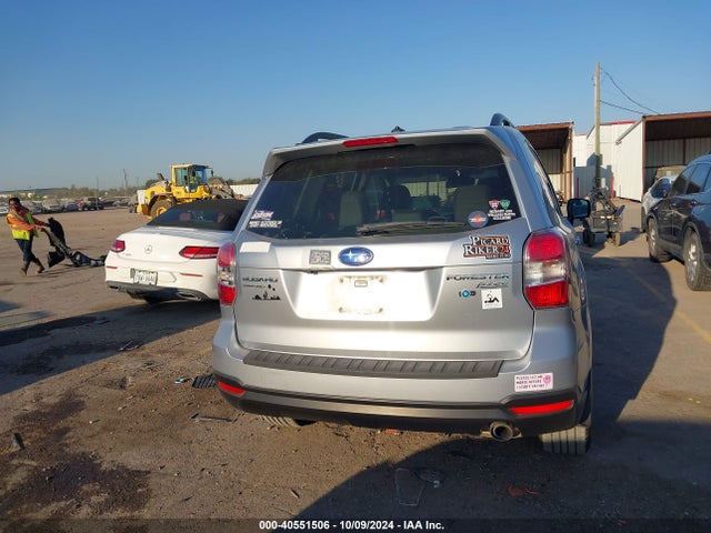 Subaru Forester 2.5i Limited 2015 JF2SJAKC5FH511900 Image 16