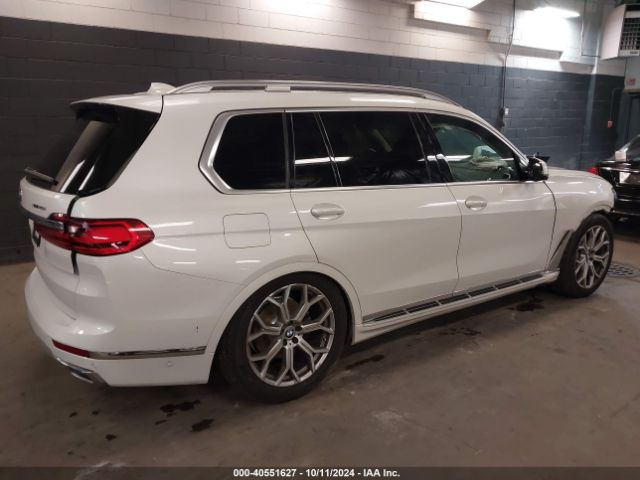 2021 BMW X7 5UXCW2C01M9G75054 Photo 3