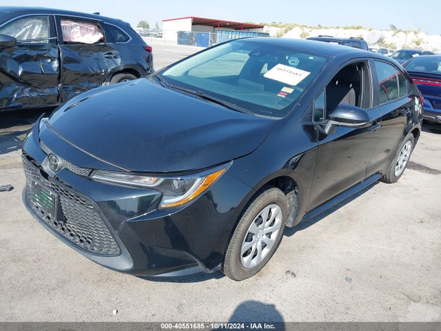 Toyota COROLLA LE 2021 5YFEPMAE8MP225457 Image 2