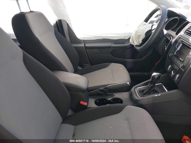 3VW2B7AJXHM217662 Volkswagen Jetta 1.4t S