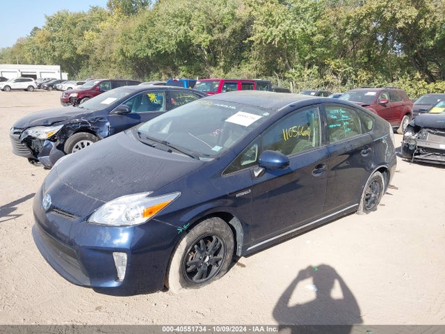 Toyota Prius Two 2014 JTDKN3DU3E0392407 Image 2