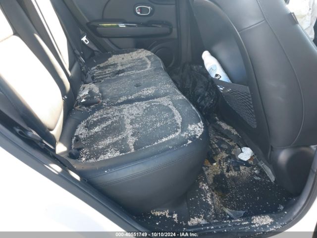 KNDJX3A56F7191743 KIA Soul !