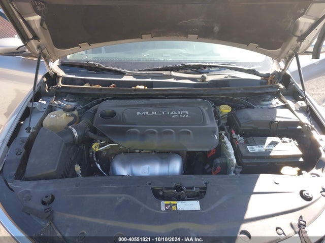 1C3CCCAB6FN638050 Chrysler 200 Limited