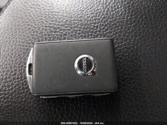 LYV102RK4JB122532 Volvo Xc60 T5 Momentum