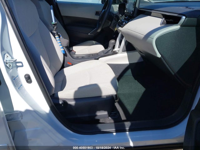 Toyota Corolla Cross L 2022 7MUAAABG0NV003301 Image 5