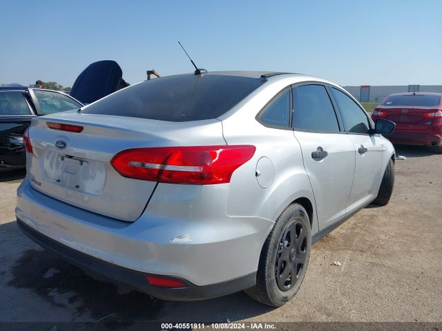 Ford FOCUS S 2018 1FADP3E25JL216344 Image 6