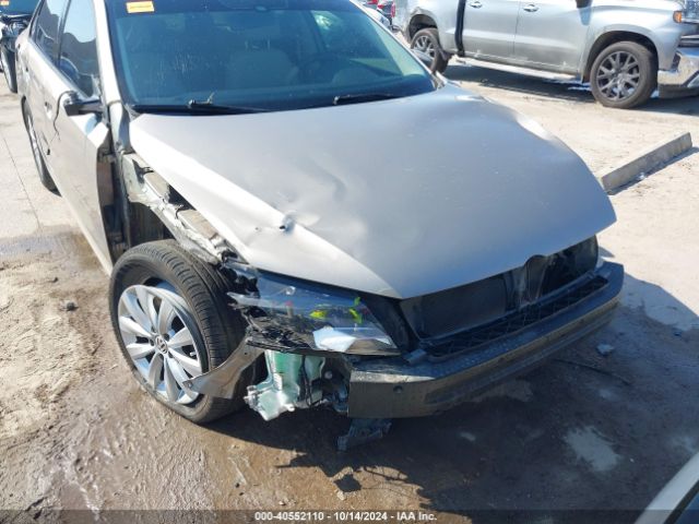 1VWAS7A34FC056088 Volkswagen Passat 1.8t Wolfsburg Edition
