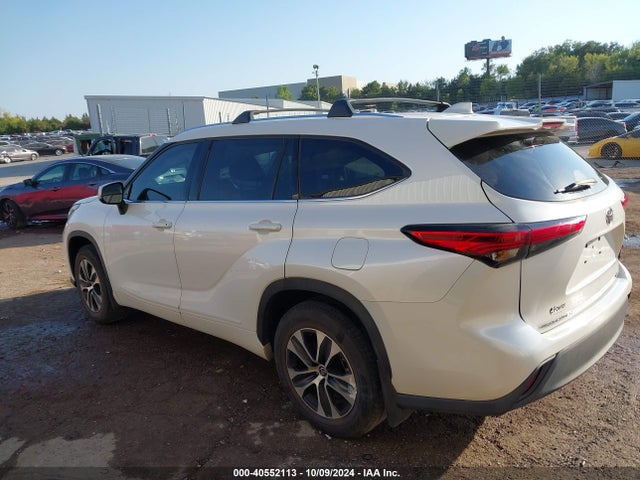 Toyota Highlander Xle 2021 5TDGZRBH1MS056916 Image 13