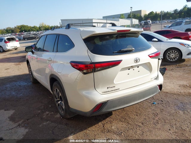 Toyota Highlander Xle 2021 5TDGZRBH1MS056916 Image 3