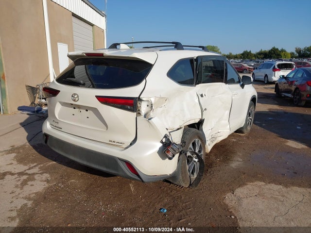 Toyota Highlander Xle 2021 5TDGZRBH1MS056916 Image 4