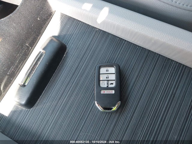 Honda Pilot Touring 2017 5FNYF6H96HB090047 Image 11