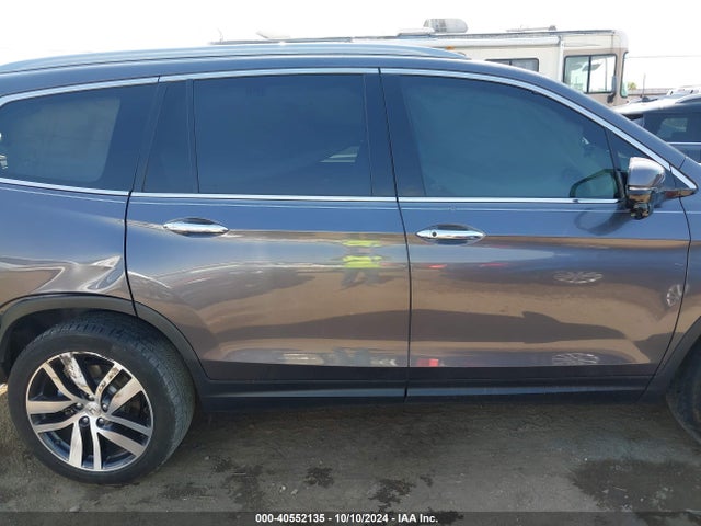 Honda Pilot Touring 2017 5FNYF6H96HB090047 Image 13