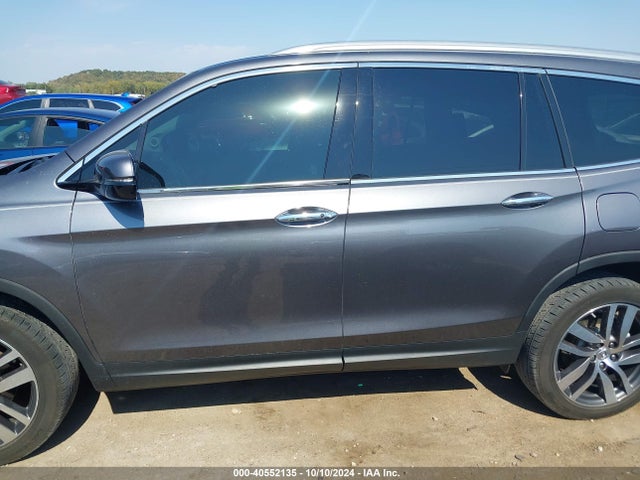 Honda Pilot Touring 2017 5FNYF6H96HB090047 Image 14