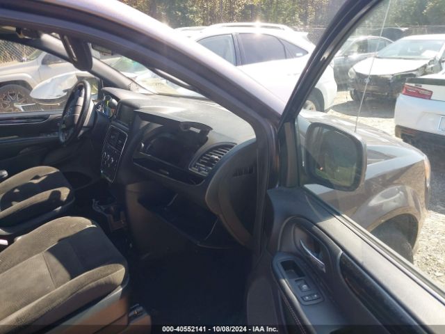 2C4RDGBG0JR199489 Dodge Grand Caravan Se Plus