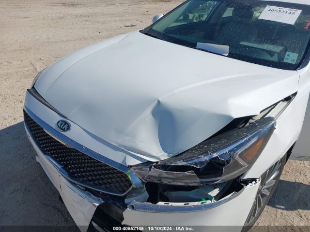 KNALB4J17H5044739 KIA Cadenza Premium