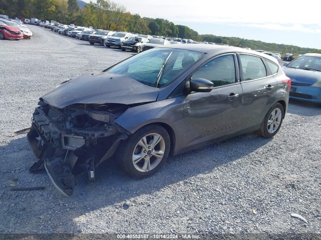 Ford FOCUS SE 2014 1FADP3K25EL395365 Image 2