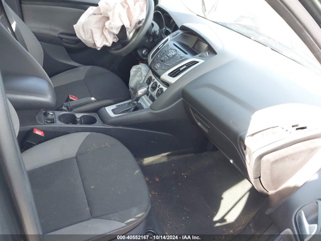 Ford FOCUS SE 2014 1FADP3K25EL395365 Image 5