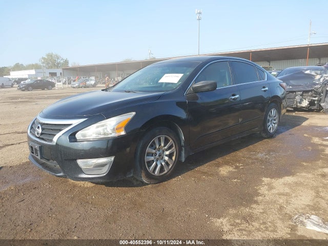 Nissan Altima 2.5 S 2015 1N4AL3AP7FC147485 Image 2