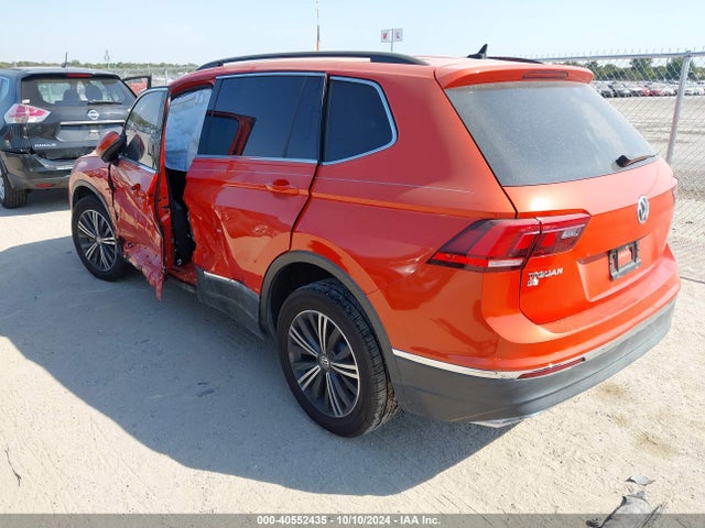 3VV3B7AX5JM038738 Volkswagen Tiguan 2.0t Se/2.0t Sel