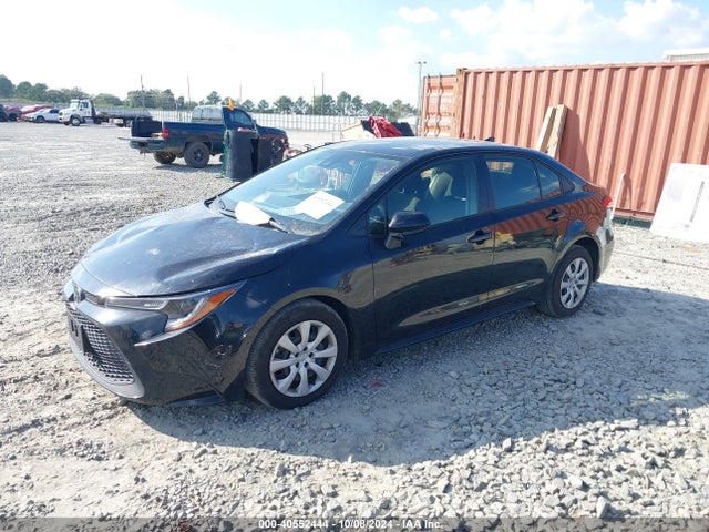 Toyota COROLLA LE 2022 JTDEPMAE6NJ225057 Image 2