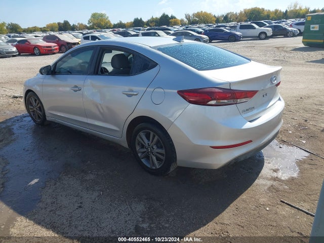 Hyundai ELANTRA SE 2017 5NPD84LF5HH130890 Image 3