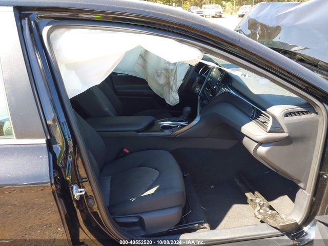 Toyota CAMRY LE 2023 4T1C11AK8PU750289 Image 5