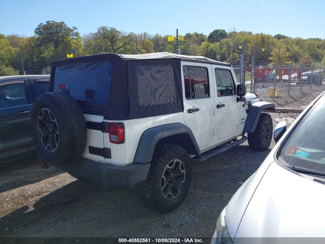 1C4BJWDG0FL746679 Jeep Wrangler Unlimited Sport