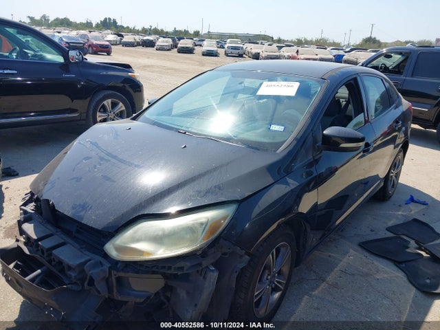 Ford FOCUS SE 2014 1FADP3F27EL130098 Image 2