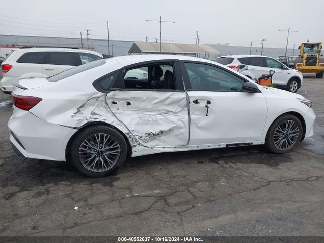 3KPF54AD1PE664099 KIA mpi nu
