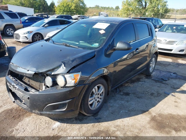Chevrolet Sonic Lt Auto 2016 1G1JC6SH6G4112251 Image 2