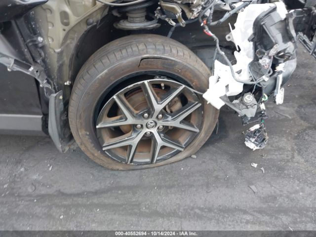 2T3NFREV7GW305501 Toyota RAV4 SE